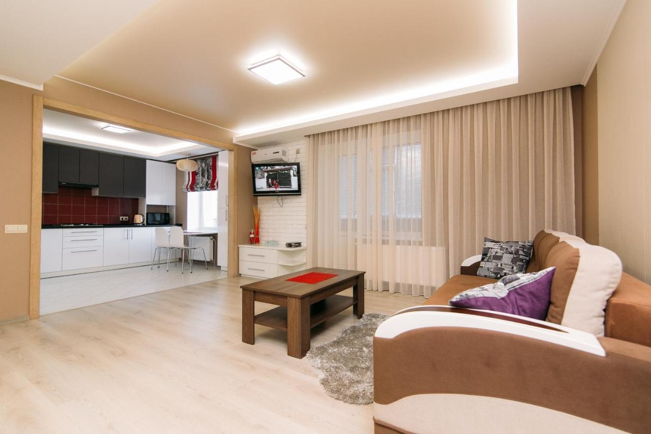 Vip Apartments Faraon On Kharkovskaya 1 Floor Sumy Esterno foto