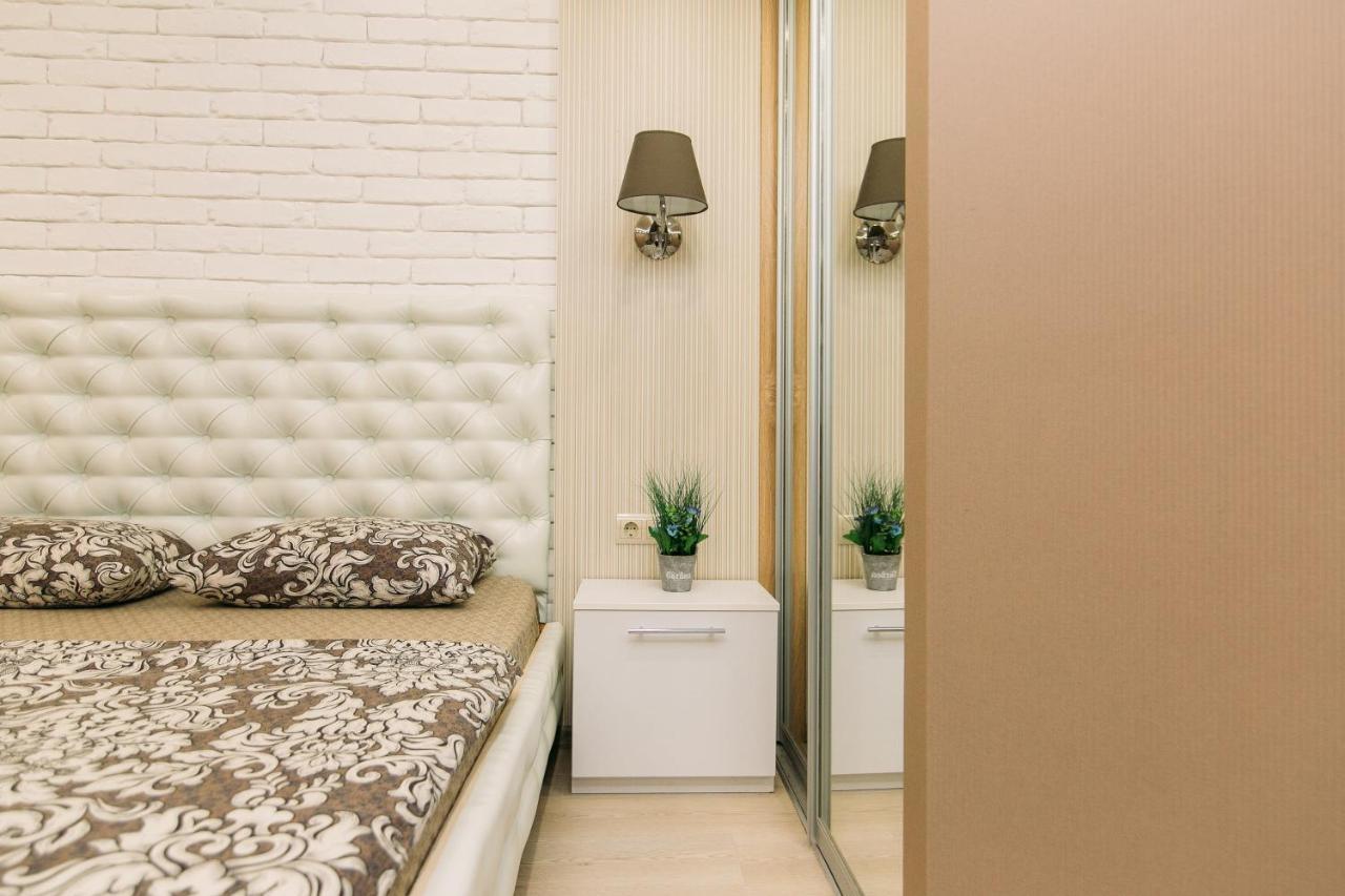 Vip Apartments Faraon On Kharkovskaya 1 Floor Sumy Esterno foto